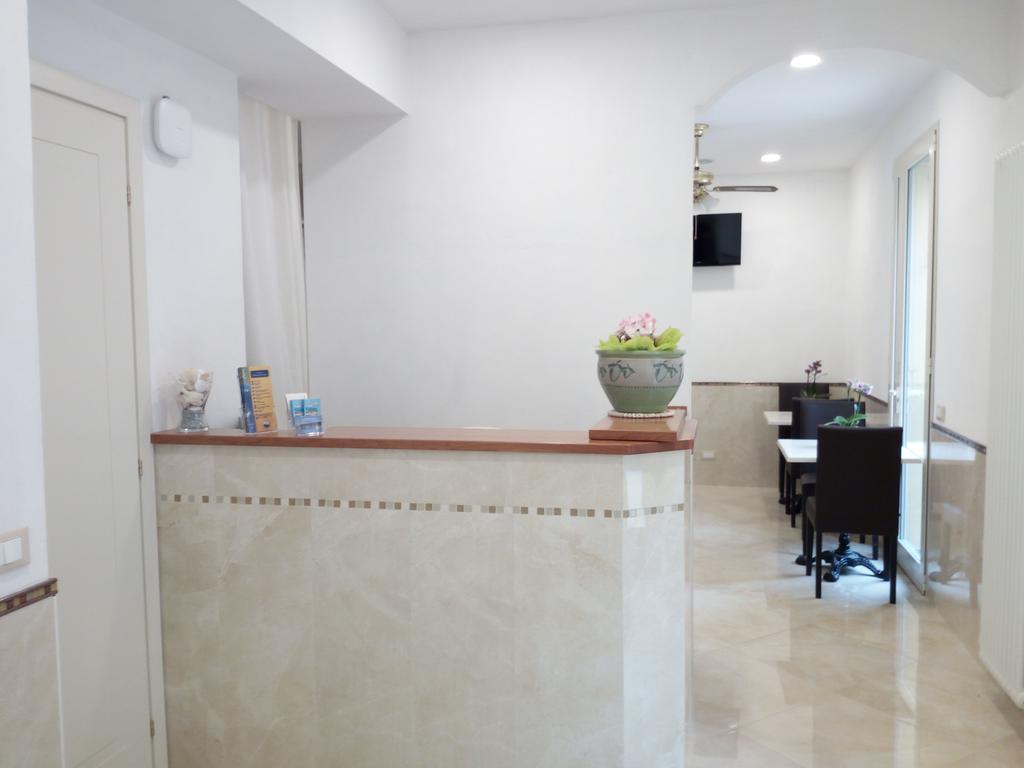Sabini Rentals - Affittacamere ซานตา มาร์เกอริตา ลีกูเร ภายนอก รูปภาพ